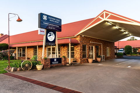Parkes International - Accommodation Nelson Bay 0