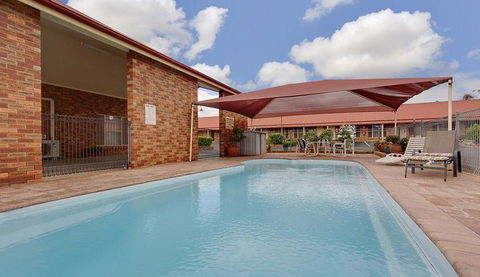 Parkes International - Accommodation Nelson Bay 2