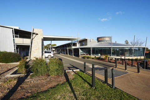 Station Motel - Accommodation Nelson Bay 0