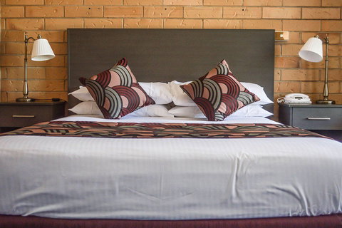 North Parkes Motel - Nelsons Bay Accommodation 2