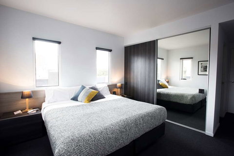 Tyrian Serviced Apartments - Nelson Bay Accommodation.com 1
