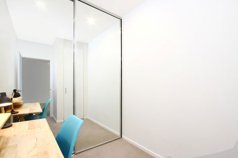 IQ Smart Apartments 704 Braddon ACT - Accommodation Nelson Bay 1