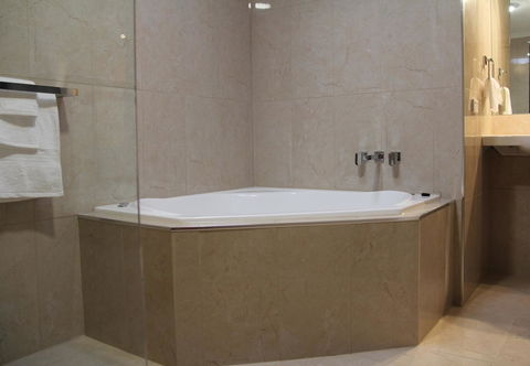 Lure Bed And Breakfast - Accommodation Nelson Bay 7