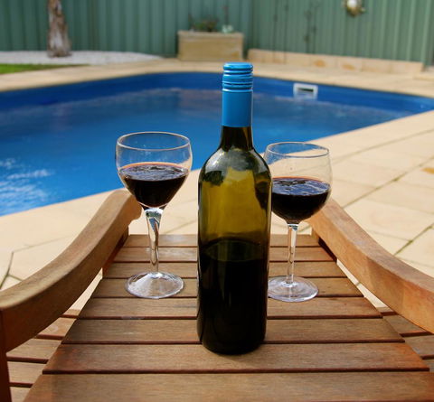 Lure Bed And Breakfast - Accommodation Nelson Bay 10
