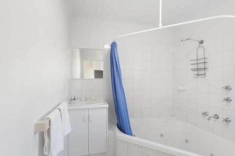 Port Broughton Tourist Park - Accommodation Nelson Bay 43