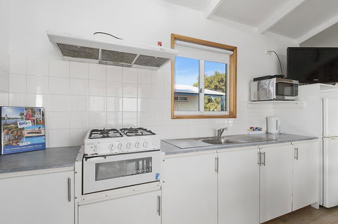 Port Broughton Tourist Park - Accommodation Nelson Bay 34