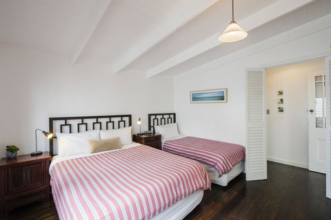 Beach Huts Middleton - Accommodation Nelson Bay 4