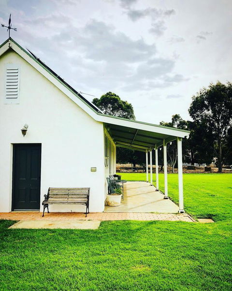 The Lake House Retreat - Accommodation Nelson Bay 25