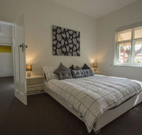 Cowan Street Bungalow - Accommodation Nelson Bay
