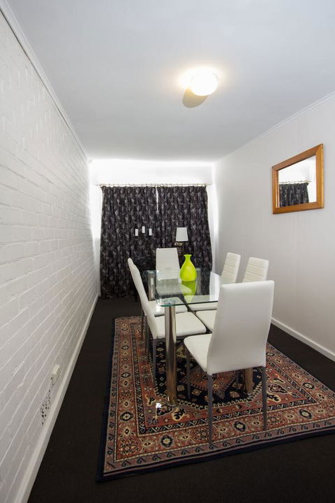 Cowan Street Bungalow - Accommodation Nelson Bay 12