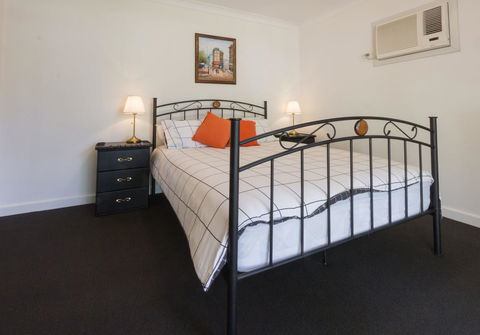 Cowan Street Bungalow - Accommodation Nelson Bay 5