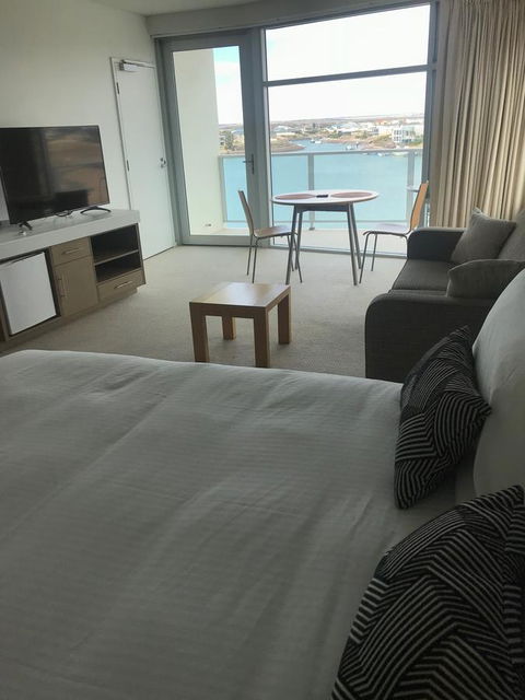 Wallaroo Marina Stayz - Accommodation Nelson Bay 19