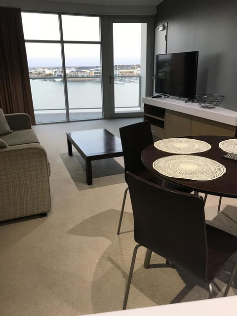 Wallaroo Marina Stayz - Accommodation Nelson Bay 12