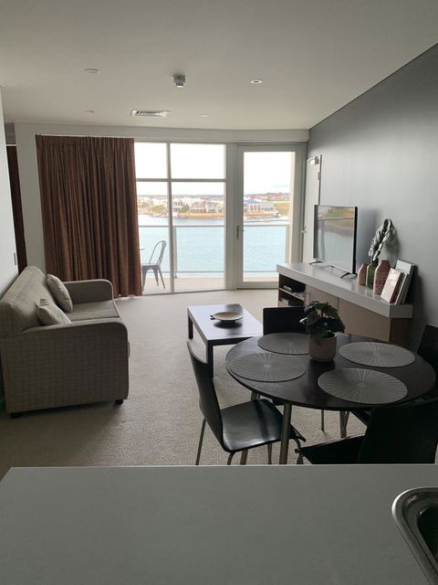 Wallaroo Marina Stayz - Accommodation Nelson Bay 9