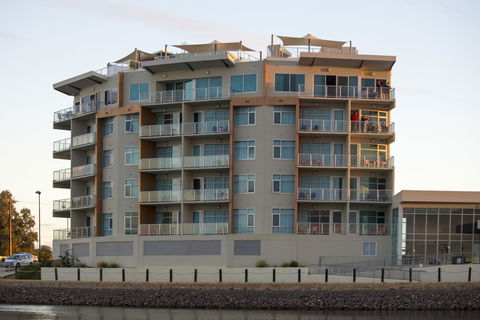 Wallaroo Marina Apartments - Accommodation Nelson Bay 1