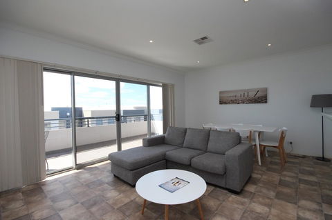 Wallaroo Marina Apartments - Accommodation Nelson Bay 25