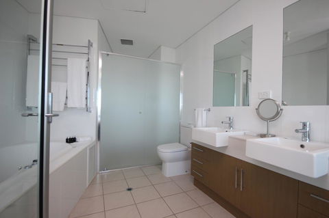 Wallaroo Marina Apartments - Accommodation Nelson Bay 13