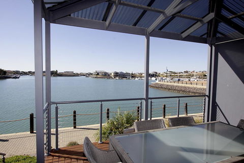 Wallaroo Marina Apartments - Accommodation Nelson Bay 8