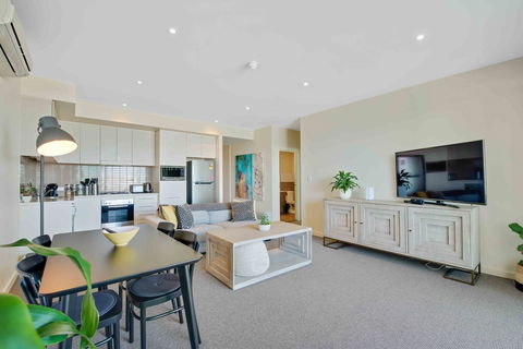 Port Adelaide Executive Waterfront Apartment - Accommodation Nelson Bay 17