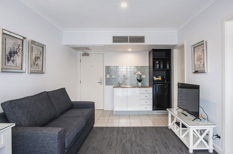 Marina Hotel - Accommodation Nelson Bay 16