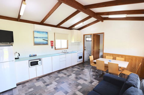 Discovery Parks - Robe - Nelsons Bay Accommodation 26