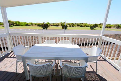 Discovery Parks - Robe - Nelsons Bay Accommodation 17
