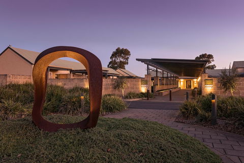 The Louise - Accommodation Nelson Bay 26