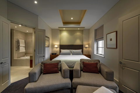 The Louise - Accommodation Nelson Bay 19