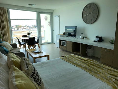 Ocean View Luxury Apartment & Suite - Accommodation Nelson Bay 13