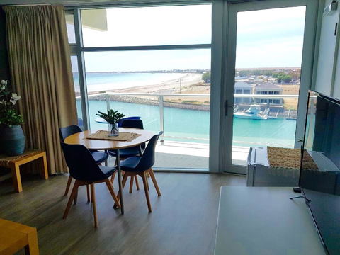 Ocean View Luxury Apartment & Suite - Accommodation Nelson Bay 5