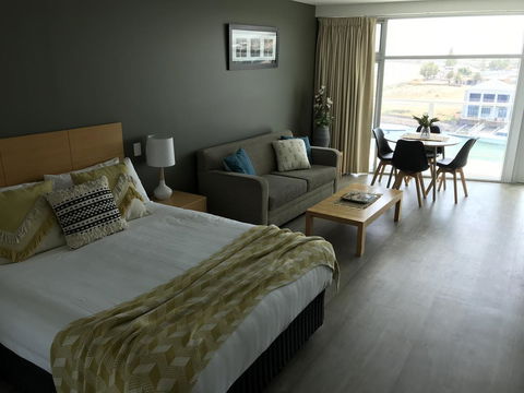 Ocean View Luxury Apartment & Suite - Accommodation Nelson Bay 25