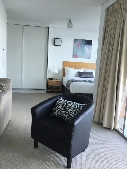 Wallaroo Marina Waterfront Luxe Apartment - Accommodation Nelson Bay 13