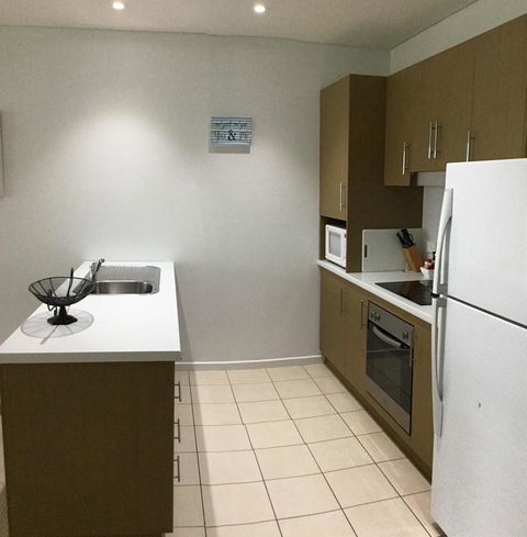 Wallaroo Marina Waterfront Luxe Apartment - Accommodation Nelson Bay 9