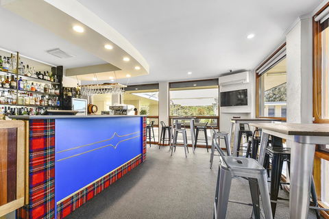 William Macintosh Motor Lodge - Nelsons Bay Accommodation 37