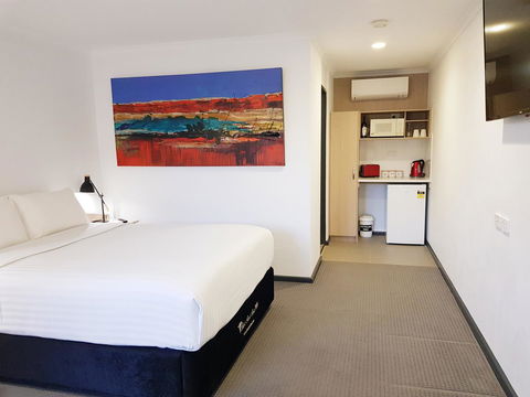 William Macintosh Motor Lodge - Nelsons Bay Accommodation 6