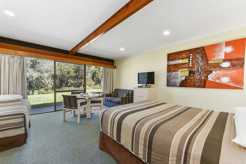 William Macintosh Motor Lodge - Nelsons Bay Accommodation 26