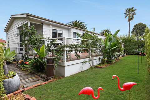 Ainslie Roberts Drive Retreat - Accommodation Nelson Bay 7