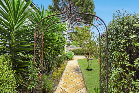 Ainslie Roberts Drive Retreat - Accommodation Nelson Bay 15