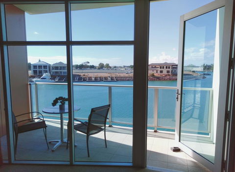 Wallaroo Marina Executive Apartments - Accommodation Nelson Bay 1