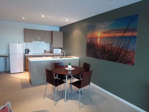 Wallaroo Marina Executive Apartments - Accommodation Nelson Bay 13