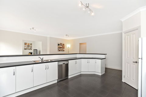 'The Hidden Diamond' - Normanville - Accommodation Nelson Bay 19