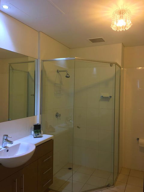 Wallaroo Marina Luxury Apartment - Accommodation Nelson Bay 11