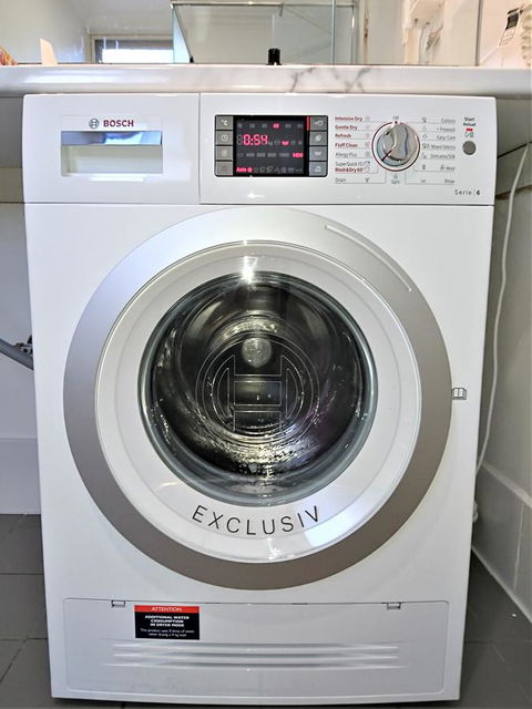 Hi 5 Glenelg Studio Apartment - Accommodation Nelson Bay 10