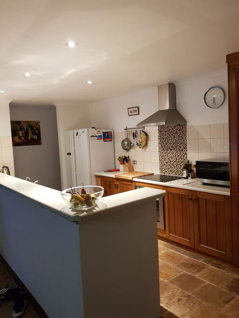 Frog Song At Willunga - Accommodation Nelson Bay 8