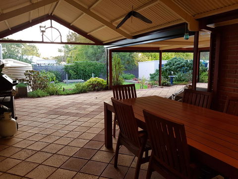Frog Song At Willunga - Accommodation Nelson Bay 13