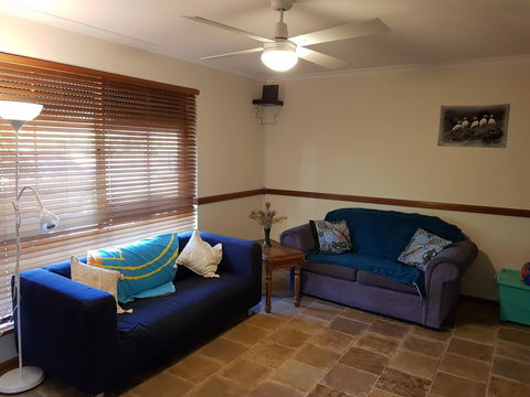 Frog Song At Willunga - Accommodation Nelson Bay 6