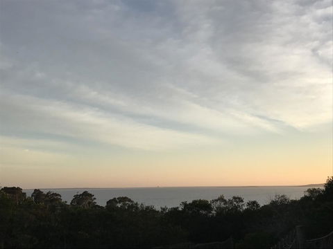 S T U D I O 22 Peaceful Retreat With Garden Views - Accommodation Nelson Bay 16