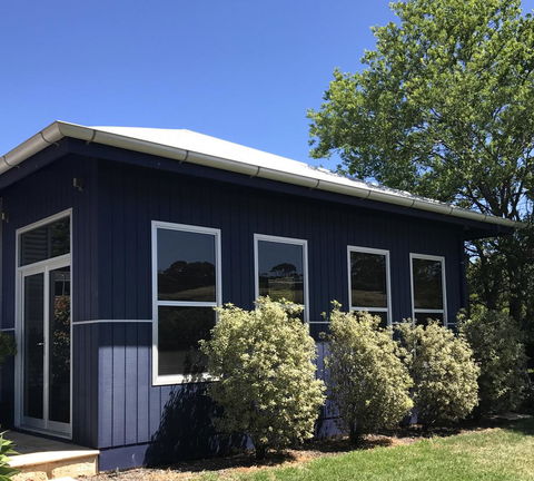 S T U D I O 22 Peaceful Retreat With Garden Views - Accommodation Nelson Bay 15