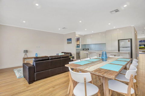 Eastern Breeze - Accommodation Nelson Bay 23