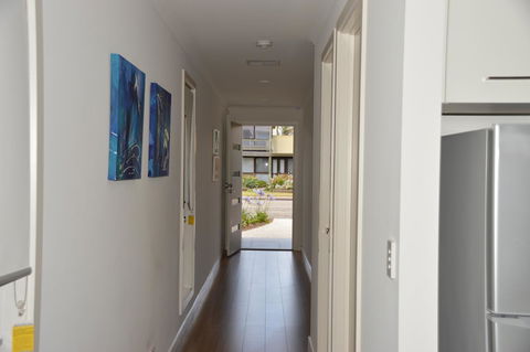 Eastern Breeze - Accommodation Nelson Bay 7